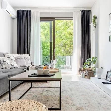 Sophisticated Gem In The Heart Of Апартамент *