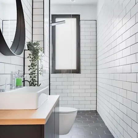 Апартамент Sophisticated Gem In The Heart Of София